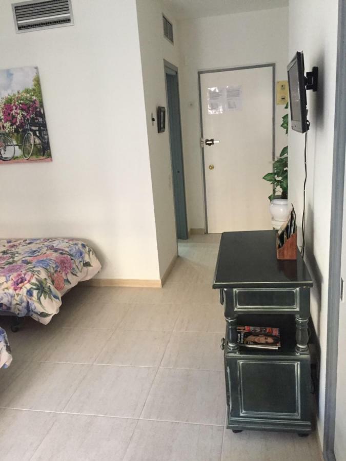 Studio Aparthotel Pyr 푸엔히롤라 외부 사진